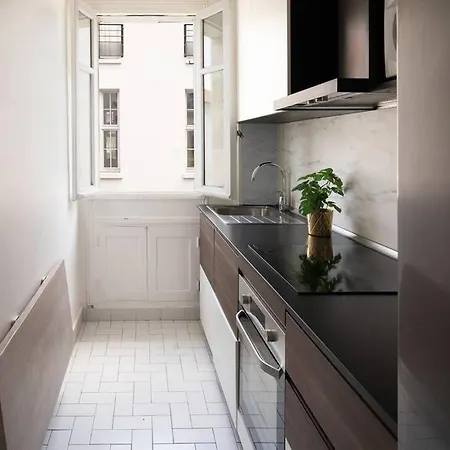 Apartment Chic Proche Metro Paris