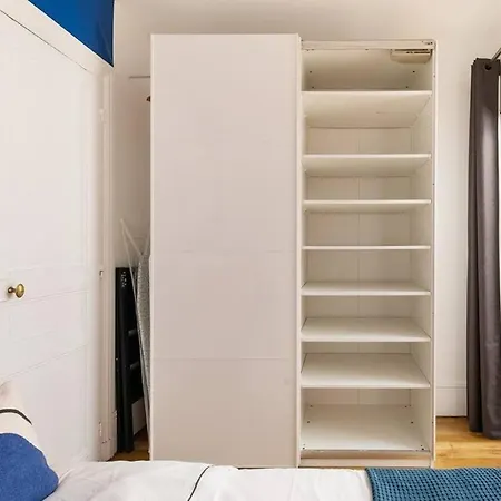Chic Proche Metro Apartman *